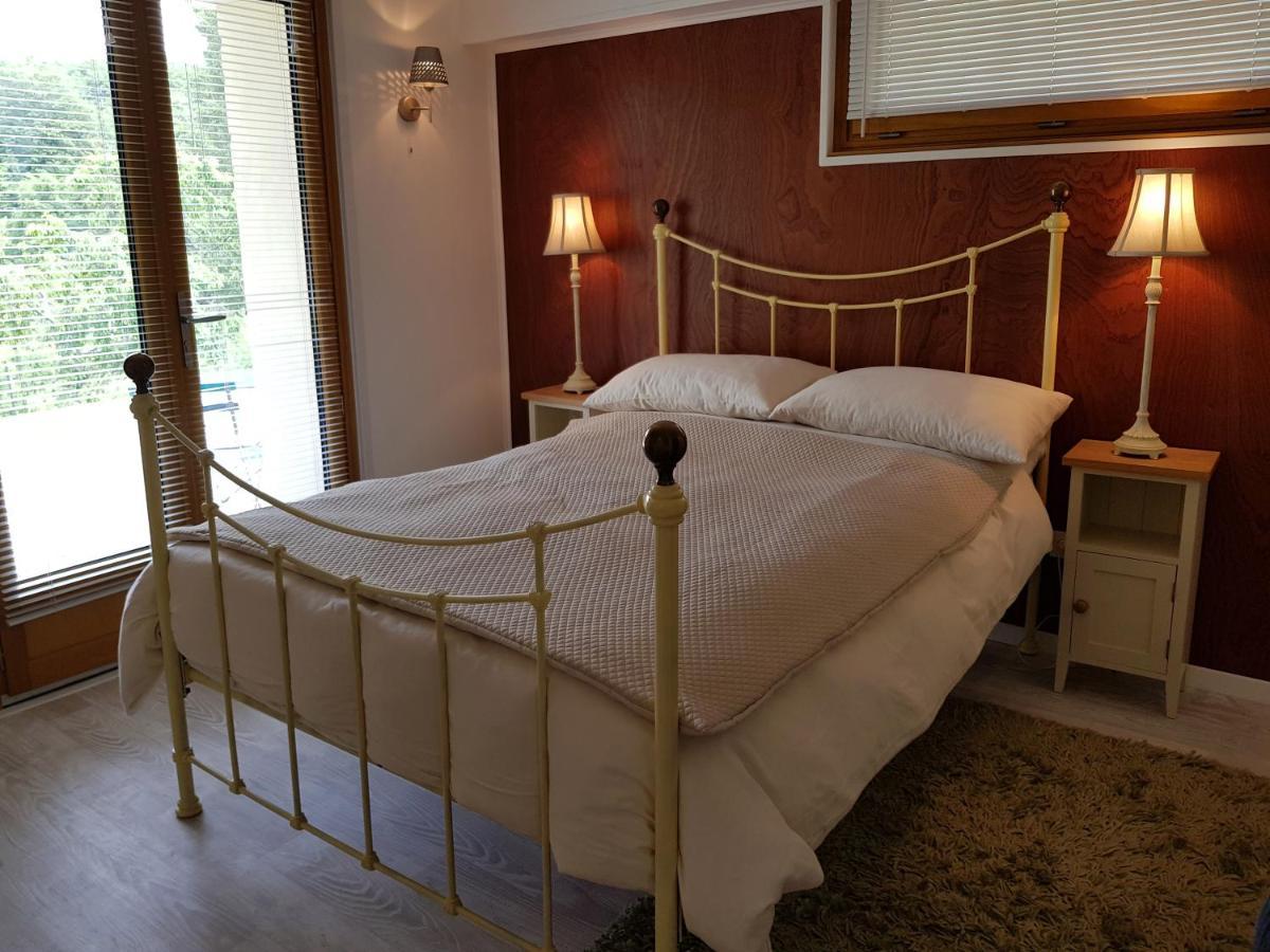 Le Pre Pigeon 86250 Charroux Vienne Bed and Breakfast Buitenkant foto